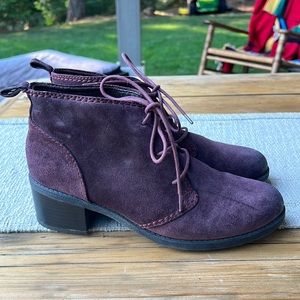 Purple suede Clark booties